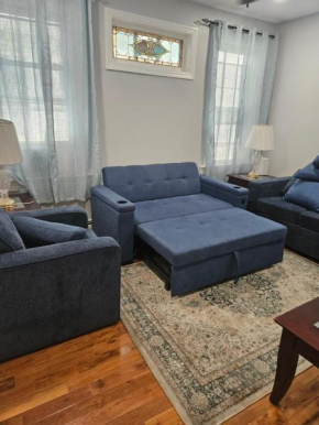 Entire 3 bedrooms Apt,10sleepers ,15 mins to NYC Jersey City